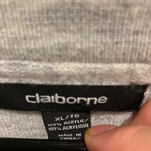 Grey plaid sweatshirt - Picture 3 of 3